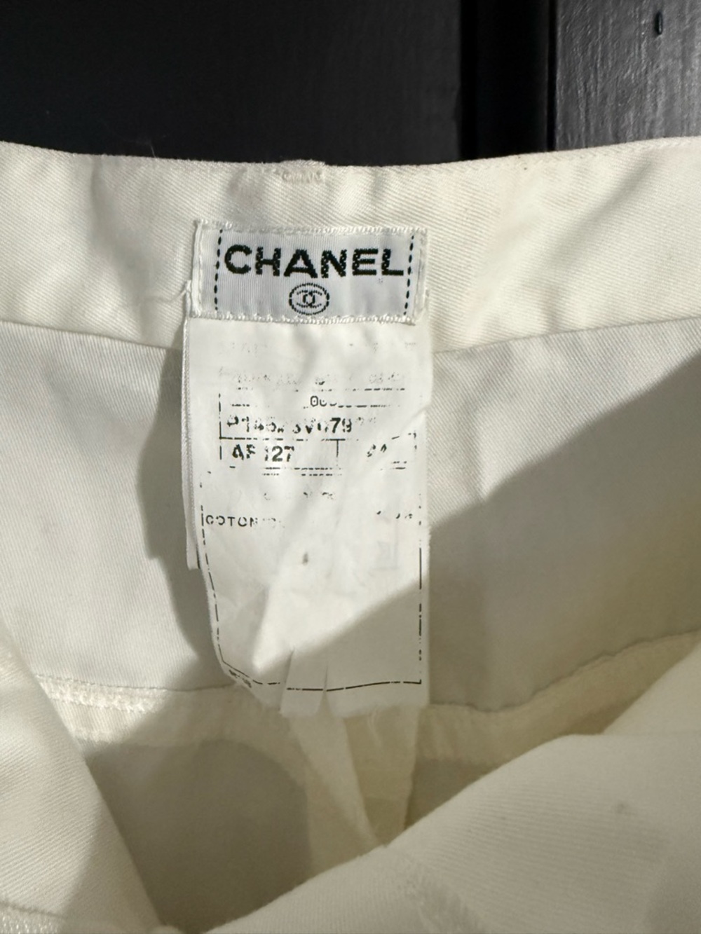 CHANEL Cream-White Buttoned Waist Detail